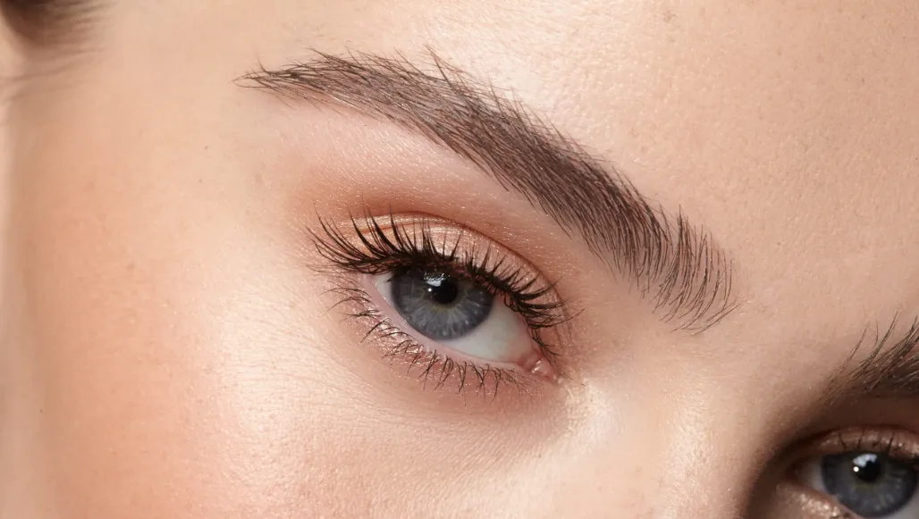 أبرز 5 أخطاء فى رسم الحواجب
