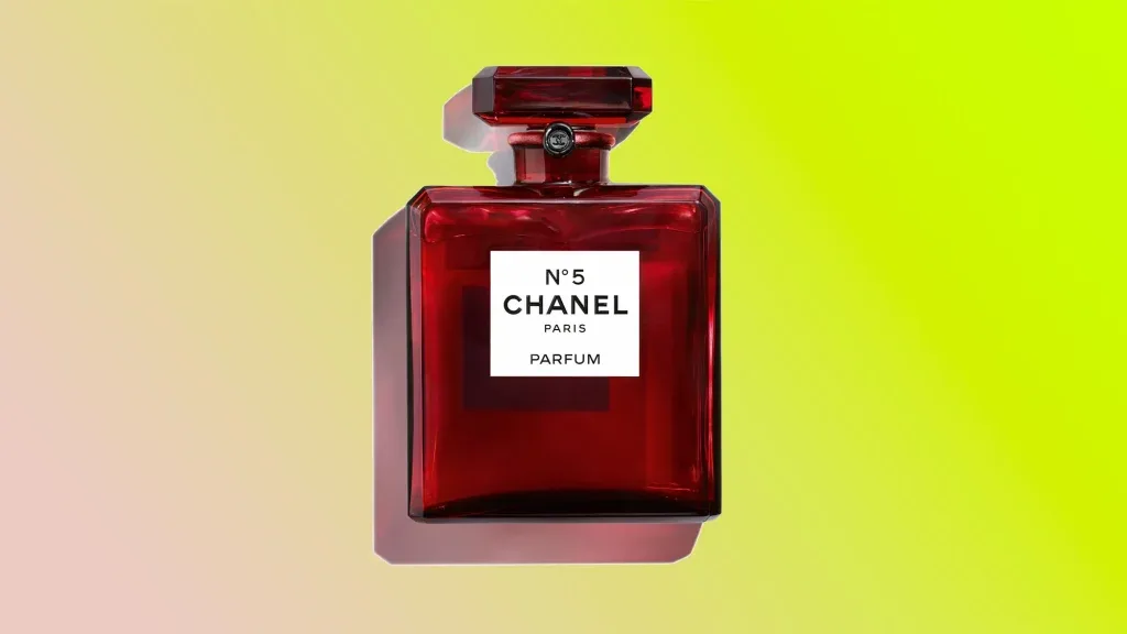أفضل 5 عطور نسائية في العالم
