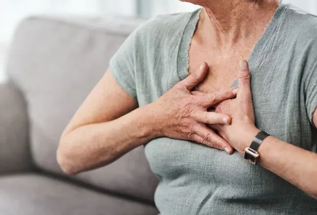 تخلصي من حموضة المعدة في المنزل من خلال هذه الطرق - صورة 2