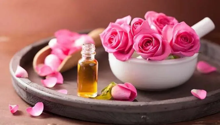 طريقة استعمال زيت الورد للمنطقة الحساسة