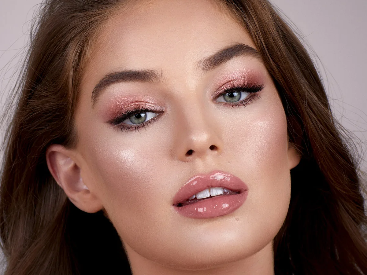 8 نصائح أساسية لمكياج مسائي جميل