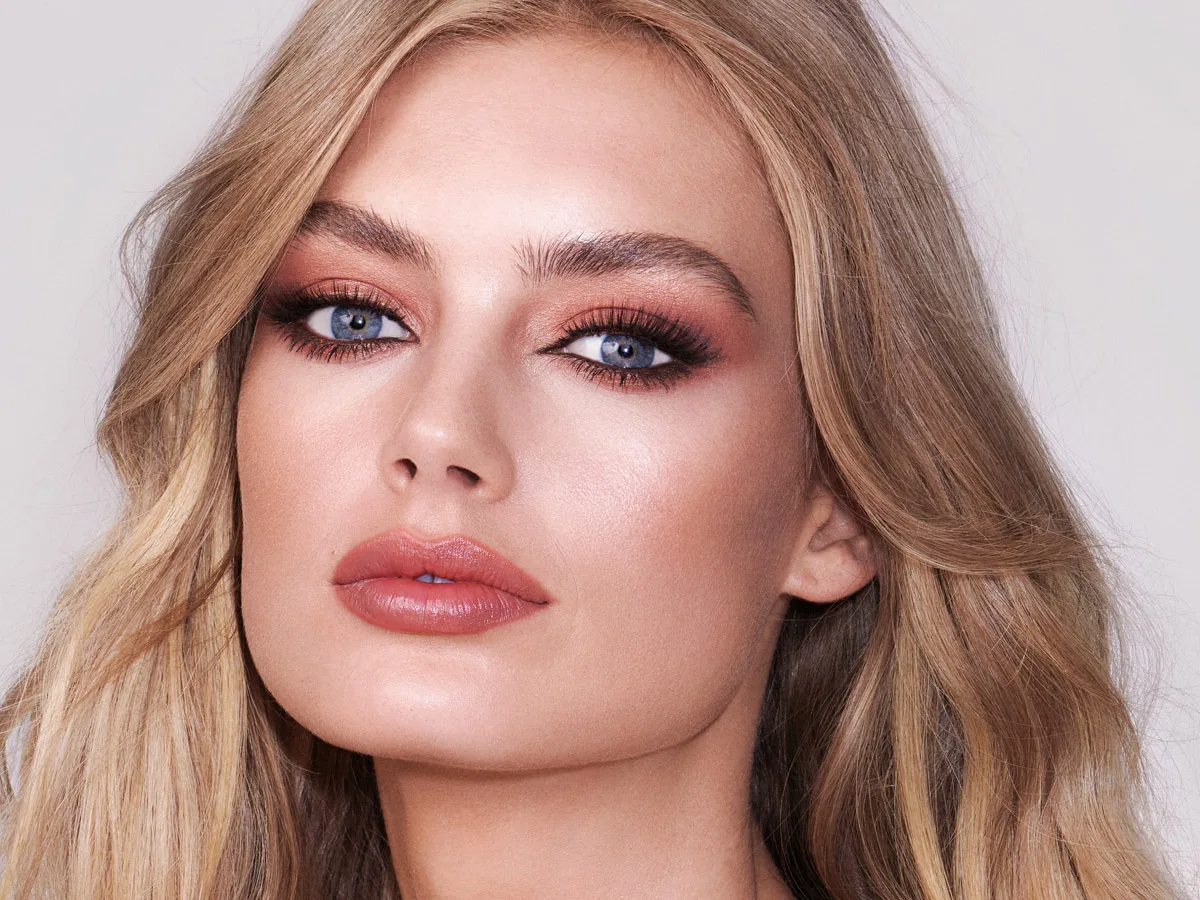 8 نصائح أساسية لمكياج مسائي جميل - صورة 3