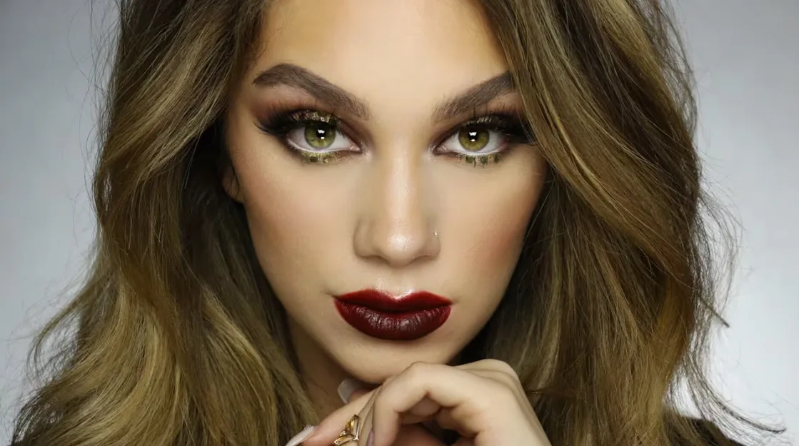 8 نصائح أساسية لمكياج مسائي جميل - صورة 5