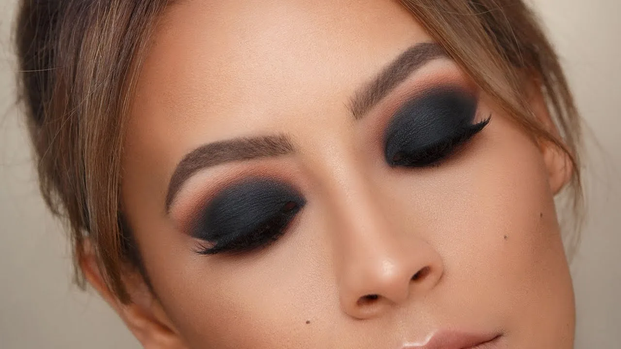 8 نصائح أساسية لمكياج مسائي جميل - صورة 6
