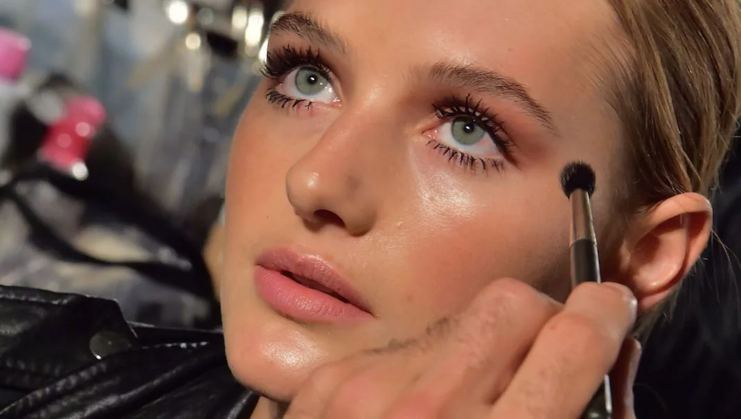 8 نصائح أساسية لمكياج مسائي جميل - صورة 7