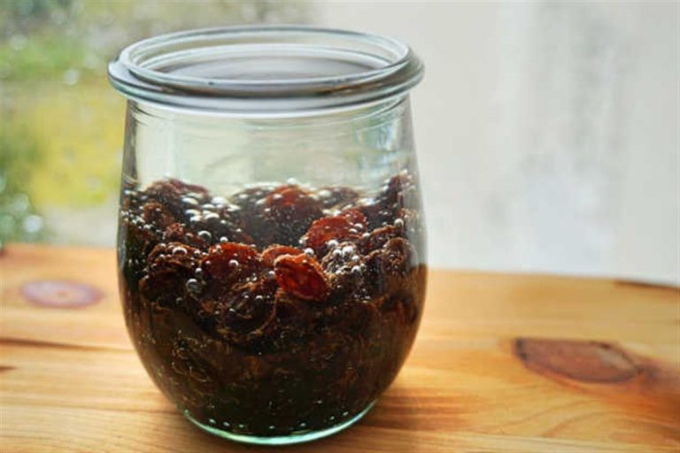 6 فوائد صحية لشرب ماء الزبيب – عليك معرفتها