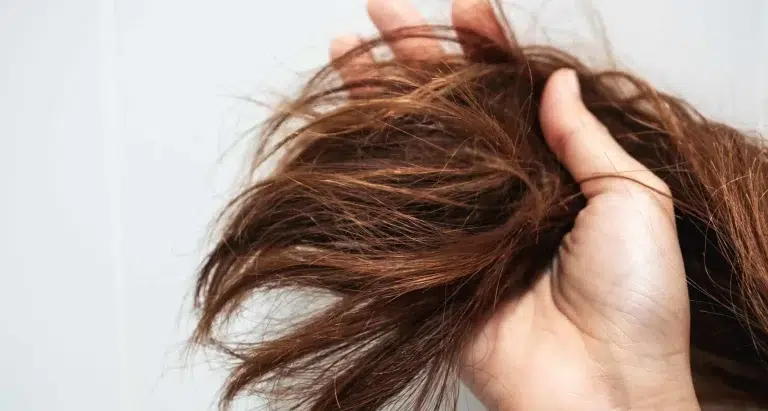 7 طرق للاعتناء بالشعر الخشن والمتجعّد