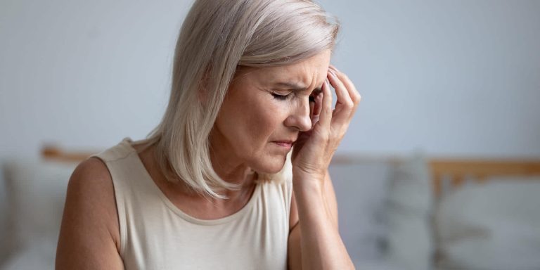 أفضل 5 طرق للتخلص من الهبات الساخنة