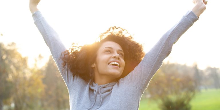 نصائح عملية لإسعاد المرأة في كل مرحلة من علاقتكما